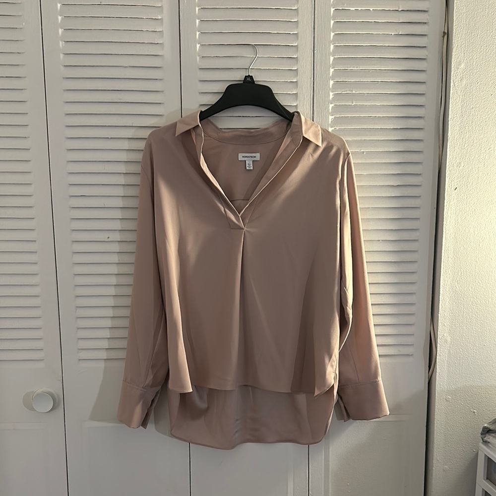 NWT Nordstrom Women's Pink Adobe V-Neck Blouse Size L